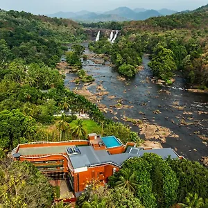 https://sterling-athirappilly.kerala-hotels.net